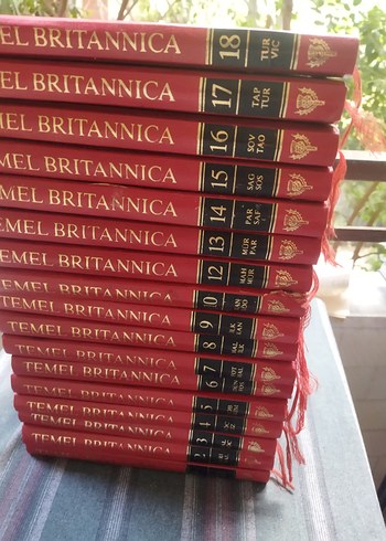 Temel Britannica Ansiklopedi Seti 1-18 Cilt 17 adettir
