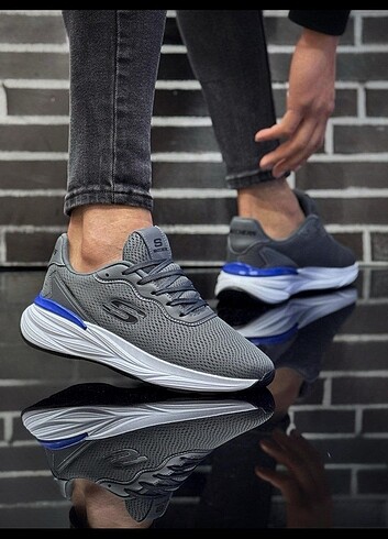 Skechers triko füme