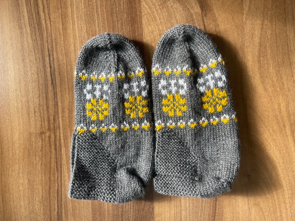 Nakışlı Gri patik - Görsel 2