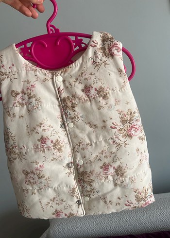 Çiçek Desenli Kız Çocuk Düğmeli Yelek - Görsel 2