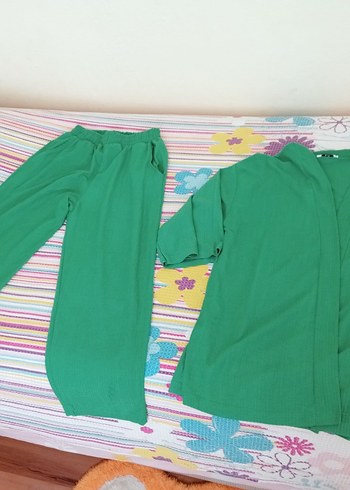 Yeşil kimono takım