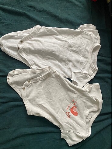 Kisakollu body 3-6 ay