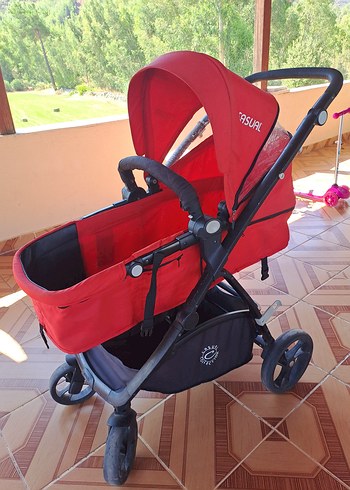 Kırmızı Bebek Arabası - Görsel 2