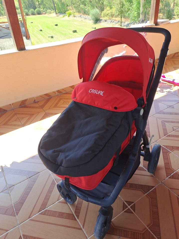 Kırmızı Bebek Arabası - Görsel 5