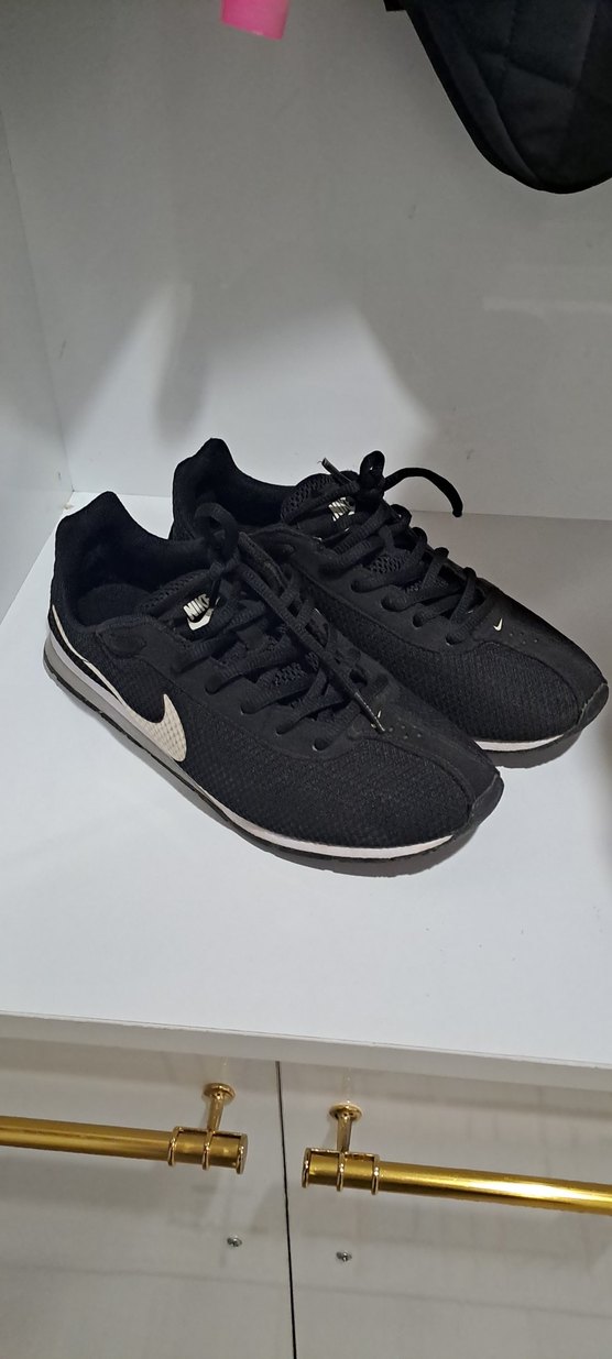 Nike Siyah Kadın Spor Ayakkabı - Görsel 2