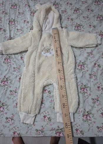 Kız Bebek Beyaz Kürklü Nakışlı Tulumu - Görsel 5