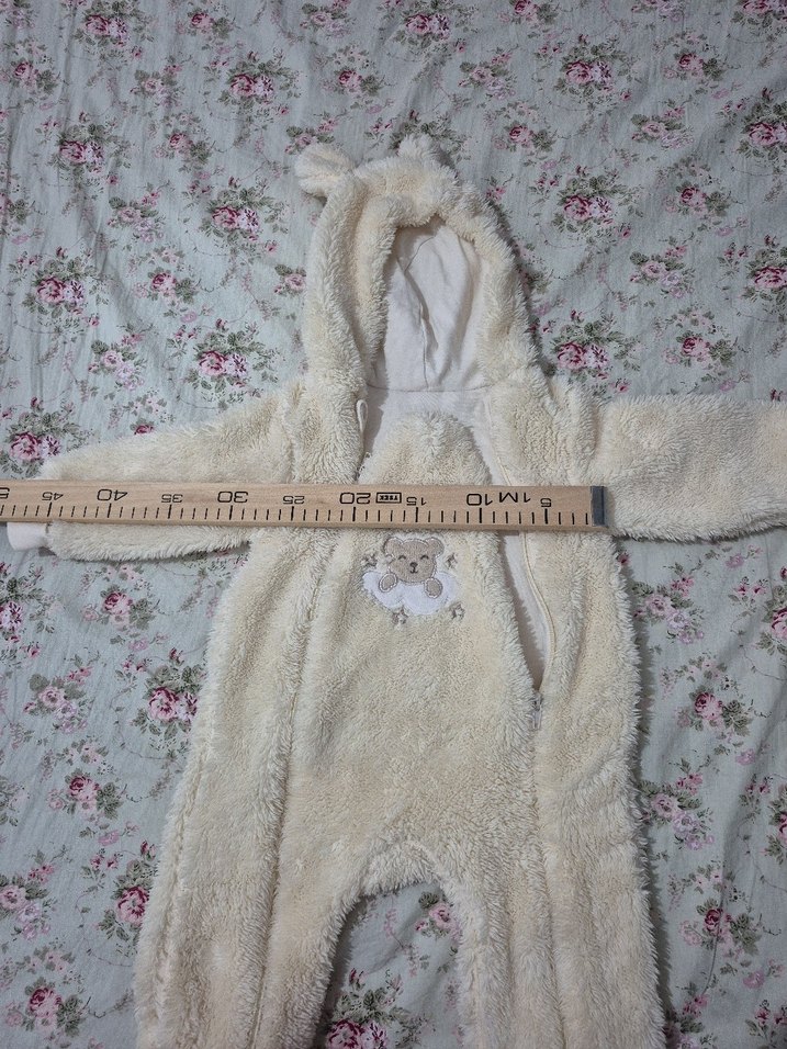 Kız Bebek Beyaz Kürklü Nakışlı Tulumu - Görsel 2