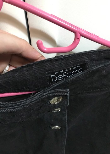 Düğmeli Siyah Şort etek - Görsel 2