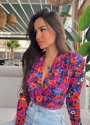 Çiçekli Bluz M beden