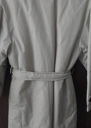 Düğmeli Beyaz Midi Trençkot - Görsel 4