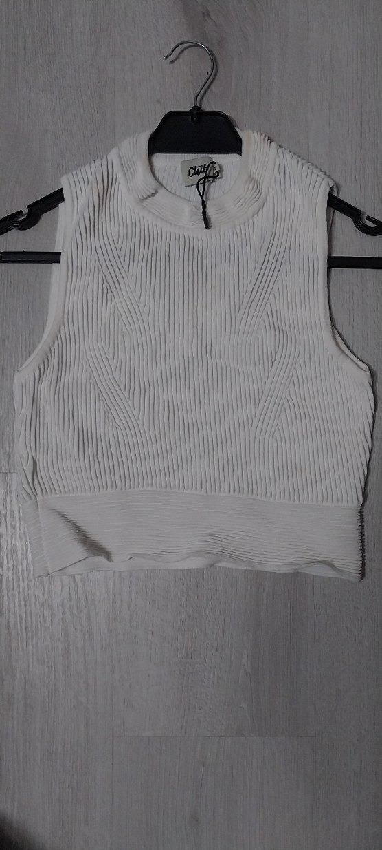 Kadın Beyaz Örgü Kolsuz Mini Süveter - Görsel 3