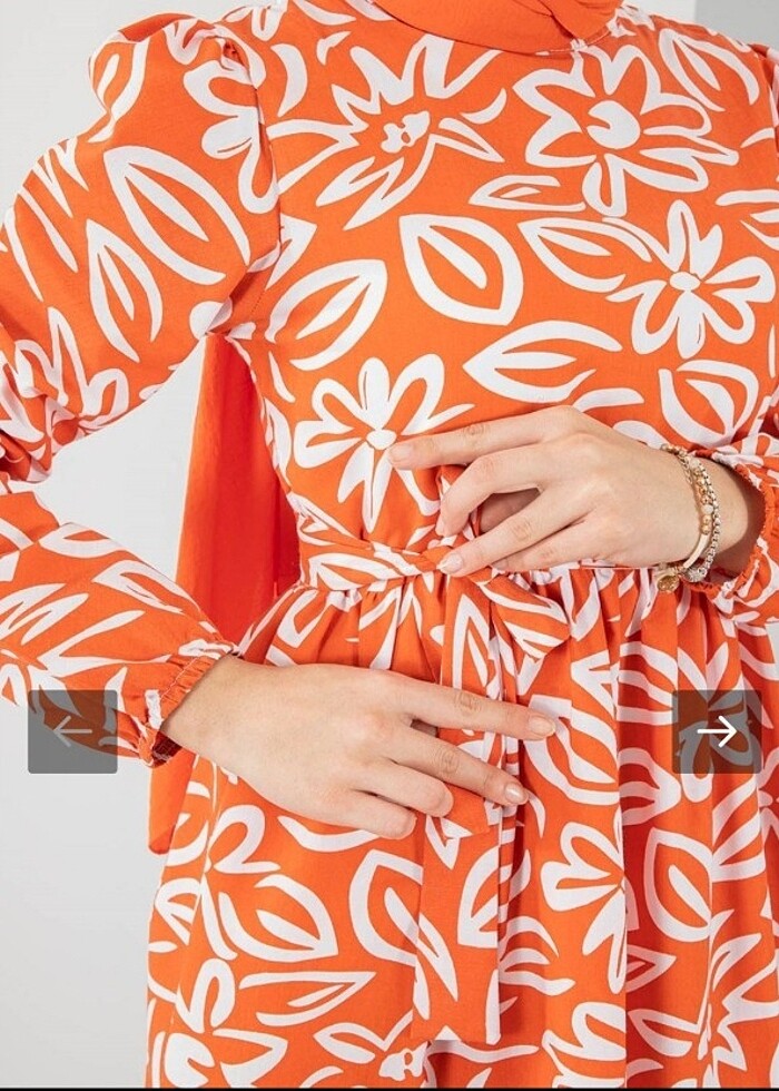 Çiçek desenli elbise - Görsel 2