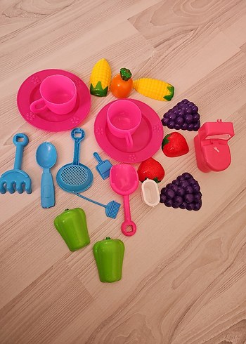 Renkli Oyuncak Çay Seti ve Bahçe Aletleri - Görsel 5