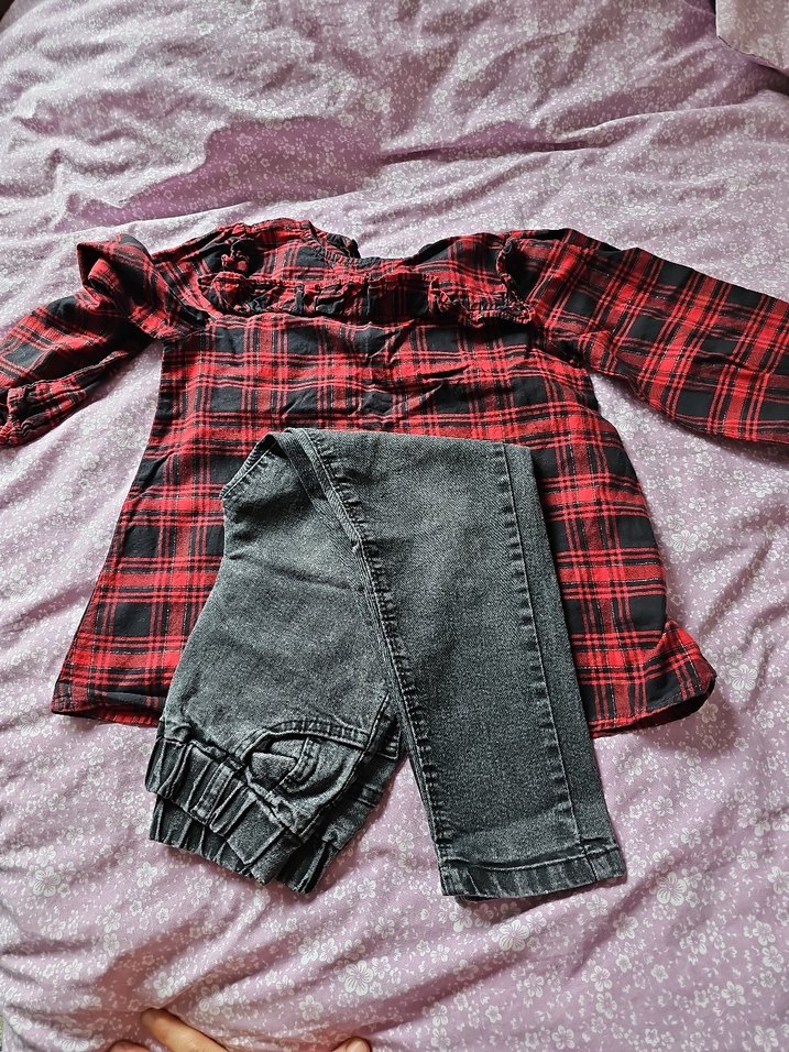 Kız Çocuk Gri Düğmeli Uzun Kollu  Gömlek ve kot pantolon kombin - Görsel 2