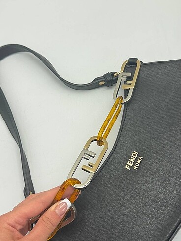 Beden FENDİ