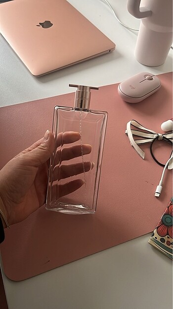 Lancome Idole Parfüm şişesi