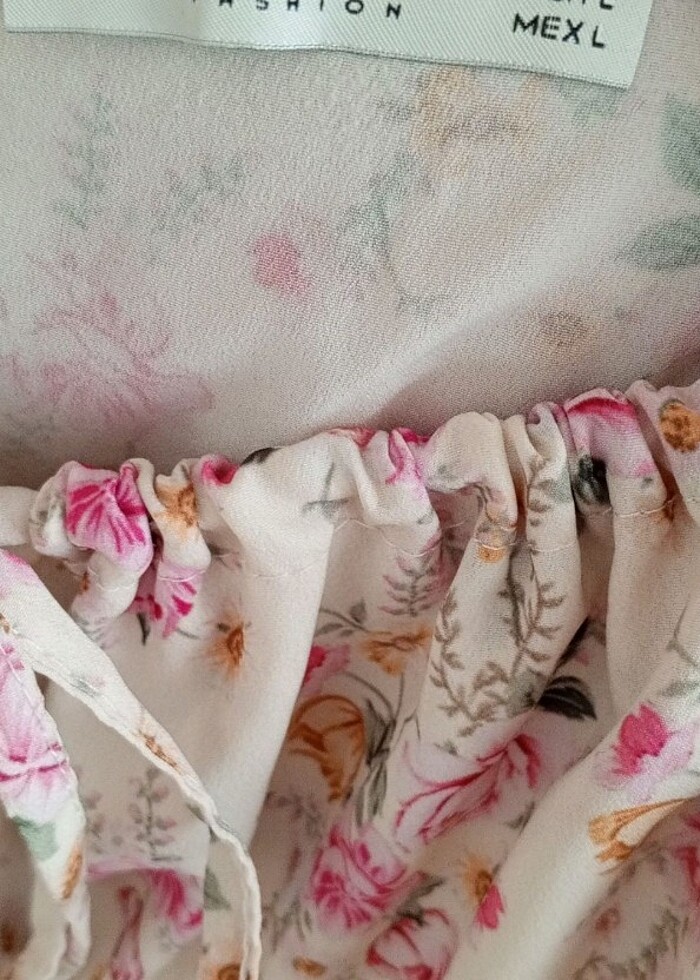 Çiçek desenli elbise - Görsel 5