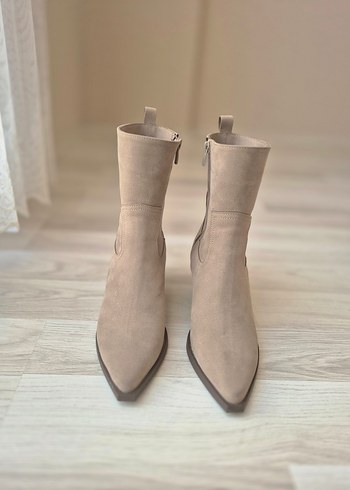 Marjin Vizon Süet Kadın Topuklu Bot - Görsel 6