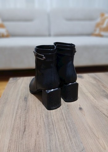 37 Beden Siyah Deri Stiletto Topuklu Kadın Bot
