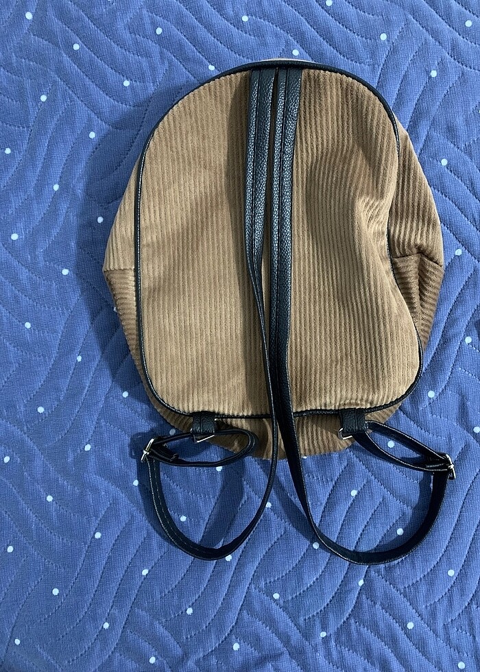 sırt çantası - Görsel 2