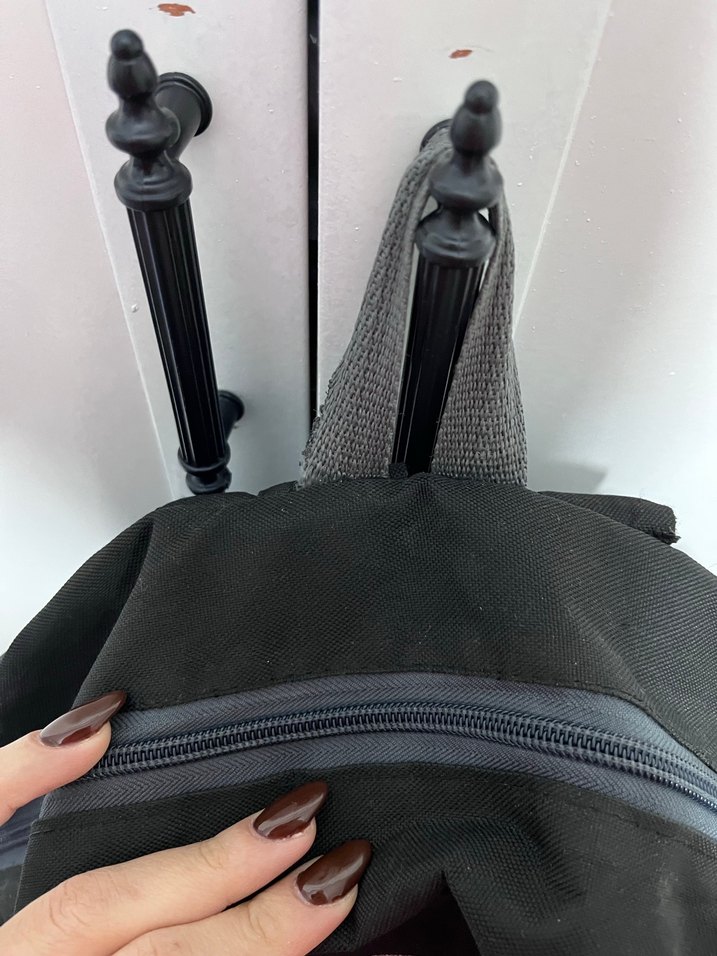 Benetton okul çantası - Görsel 2