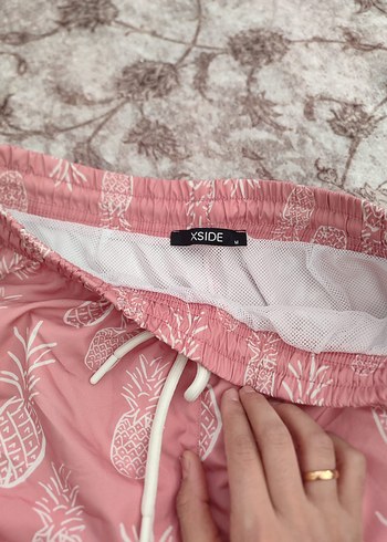 Pembe Ananas Desenli Mini Erkek Mayo Şort - Görsel 3