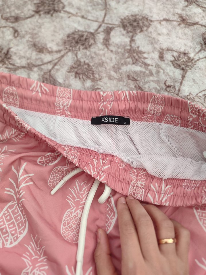 Pembe Ananas Desenli Mini Erkek Mayo Şort - Görsel 3