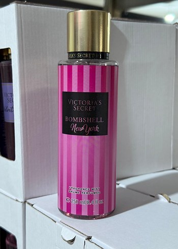 Victoria's Secret Bombshell New York Kadın Parfümü 250 ml