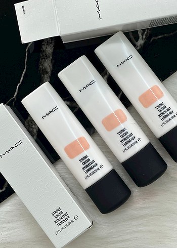MAC Strobe Krem Aydınlatıcı - Görsel 2