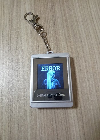 Zincir Detaylı Dijital Fotoğraf Çerçeveli Anahtarlık - Görsel 4