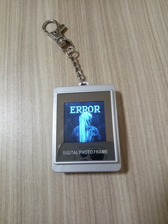 Zincir Detaylı Dijital Fotoğraf Çerçeveli Anahtarlık - Görsel 4