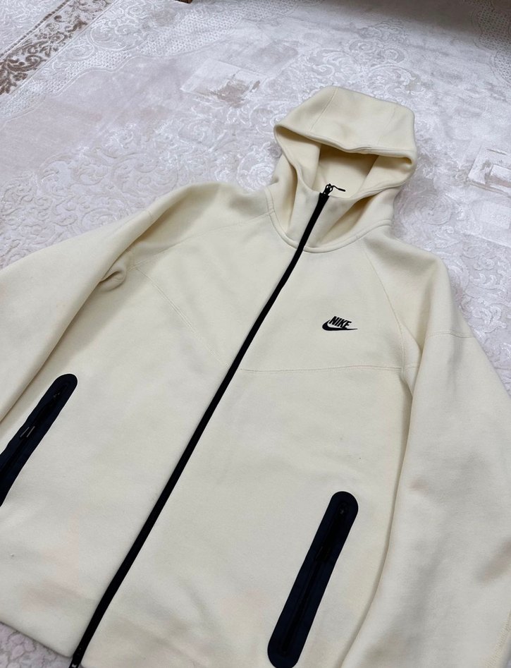 Nike Tech Fleece - Görsel 3