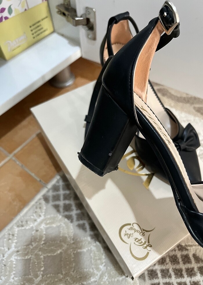 Topuklu ayakkabı - Görsel 3