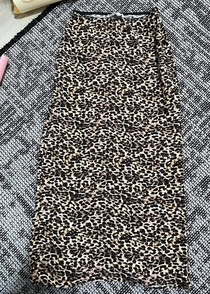 Kadın pull and bear etek - Görsel 2