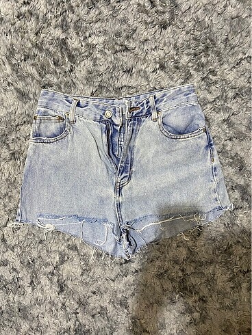 Kadın bershka jean şort