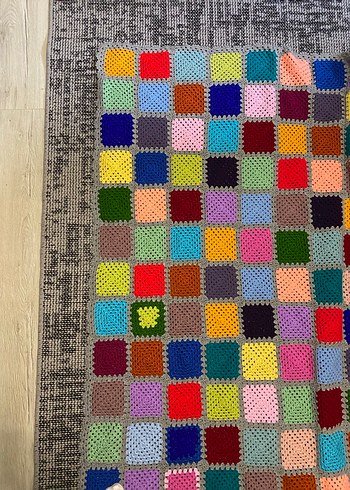 Renkli Kareli Örgü Tv Battaniye - Görsel 3