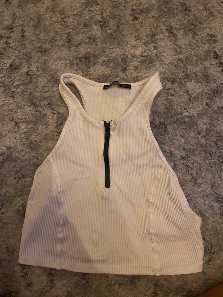 Dilvin Beyaz Yüksek Yakalı Kolsuz Mini Atlet - Görsel 3