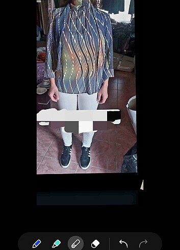 Yakası kendinden flarlı bluz