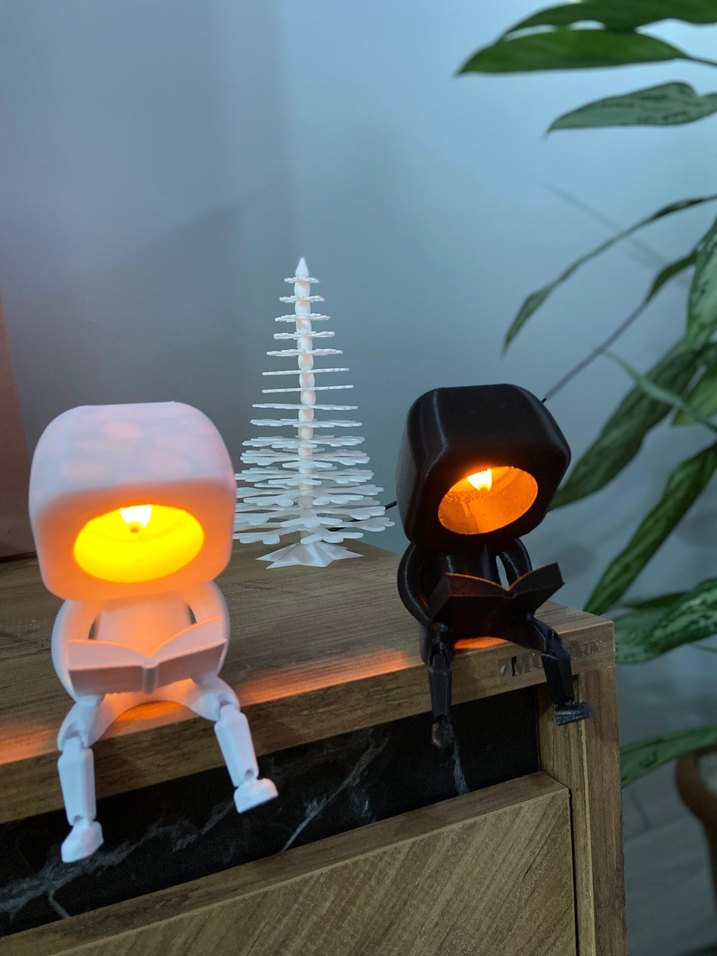 Kitap Okuyan Işıklı Figürin - Görsel 2