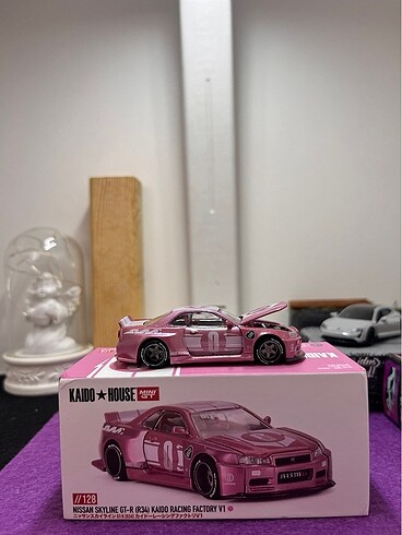  MINI GT NISSAN SKYLINE