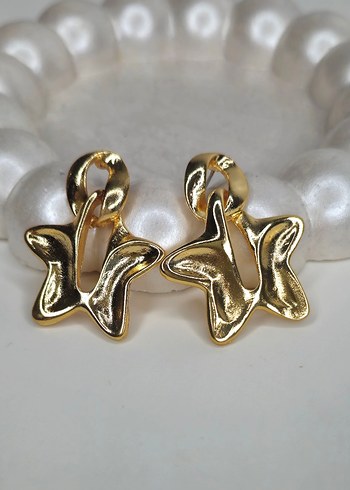 Altın Renk Mini Kelebek Küpeler - Görsel 4