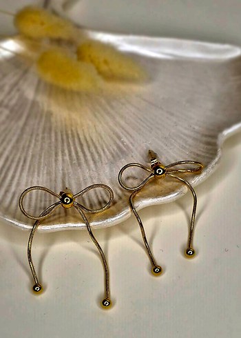 Altın Renk Mini Fiyonk Küpeler - Görsel 2