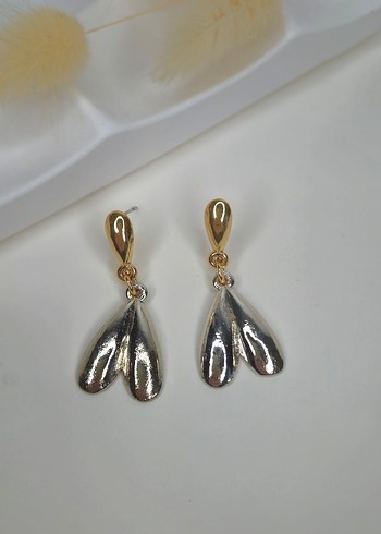 Altın Renkli Mini Püsküllü Küpe - Görsel 3