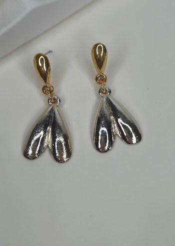 Altın Renkli Mini Püsküllü Küpe - Görsel 2