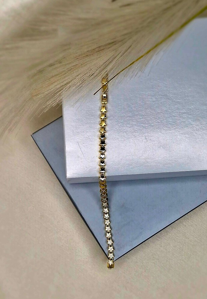 Zincir Detaylı Altın Renk Kadın Bileklik - Görsel 2