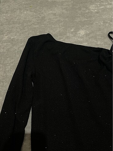 Işıltılı Tek Kol Bluz - Görsel 3