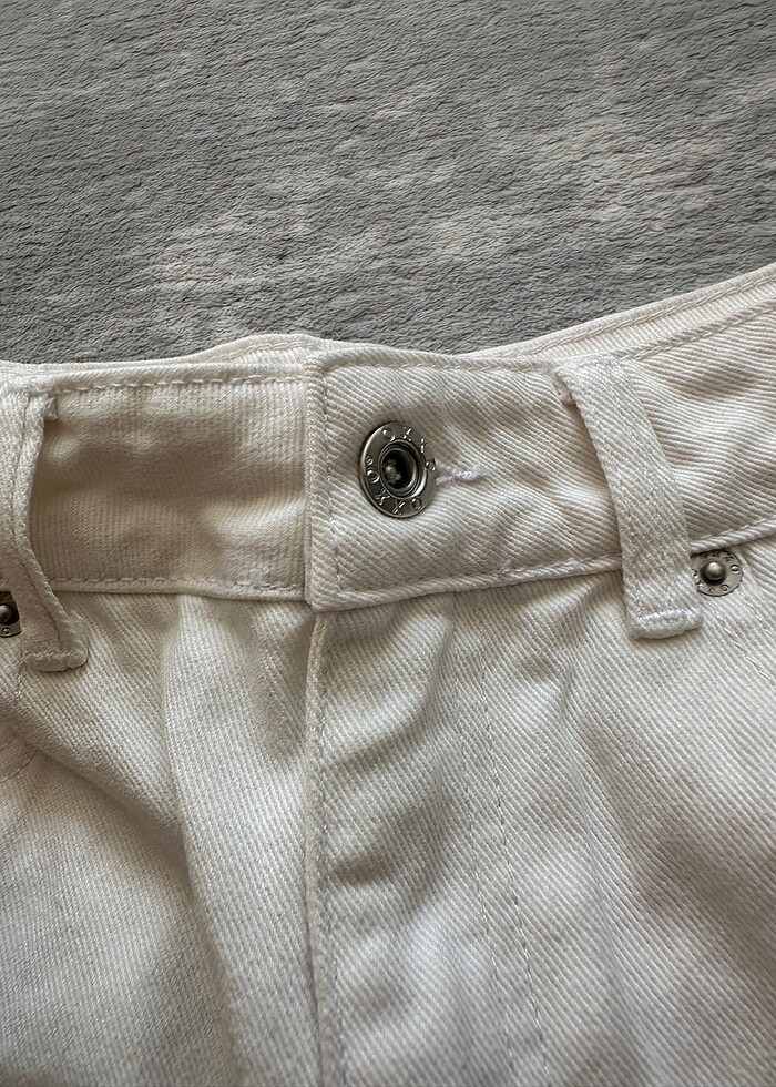 Beyaz Kot Şort - Görsel 3