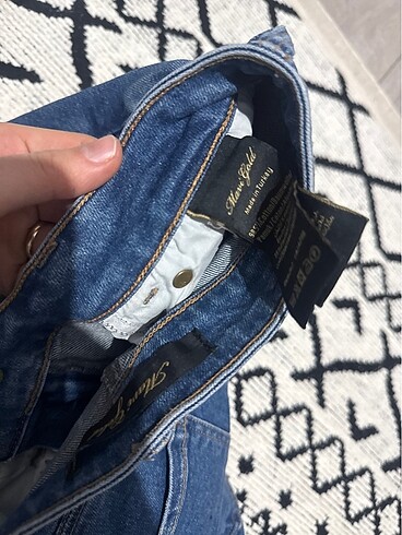 27 Beden mavi Renk Mavi mom jean