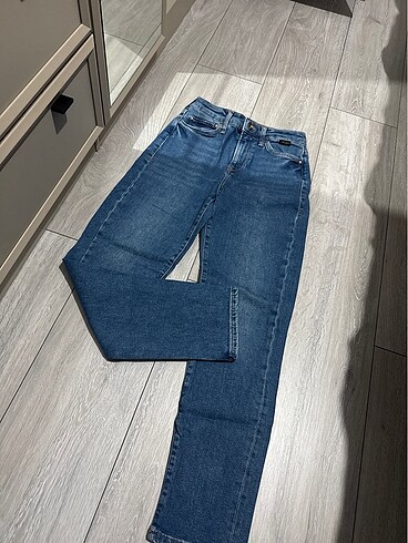 Mavi jean