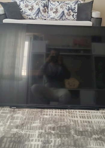 Siyah Toshiba tv
